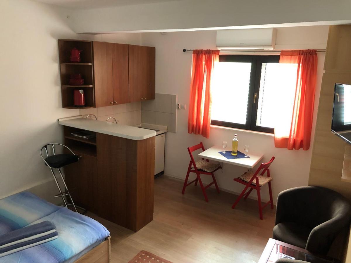 ספליט Centar 1 Private Room With Ensuite And Kitchenette מראה חיצוני תמונה
